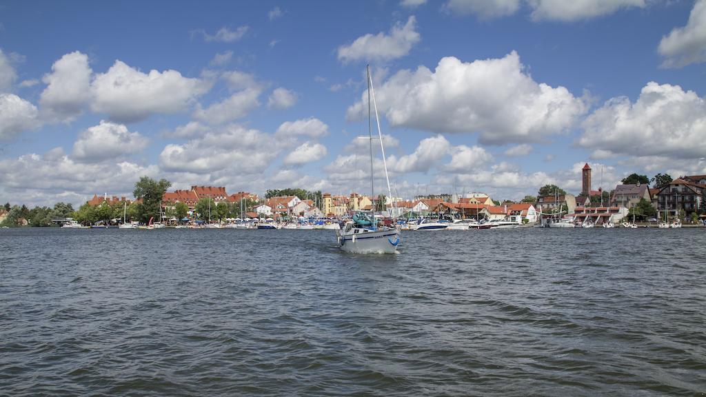 Apartamenty Portowe Mikołajki Esterno foto