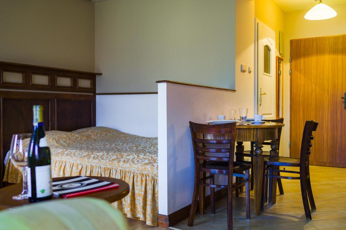 Apartamenty Portowe Mikołajki Esterno foto