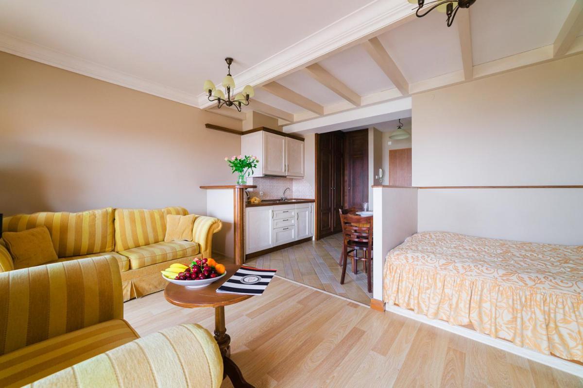 Apartamenty Portowe Mikołajki Esterno foto