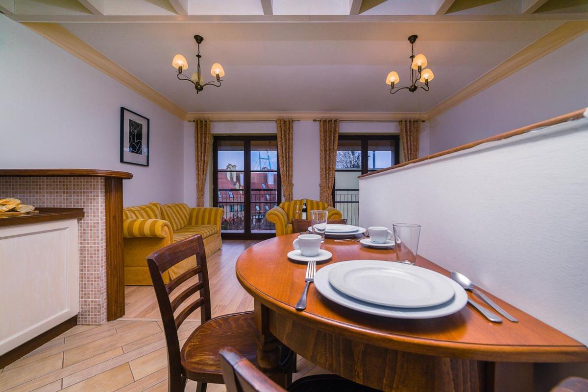 Apartamenty Portowe Mikołajki Esterno foto